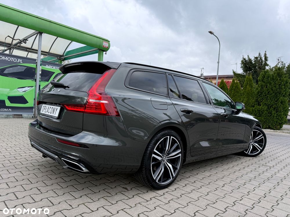 Volvo V60 D3 R-Design - 3