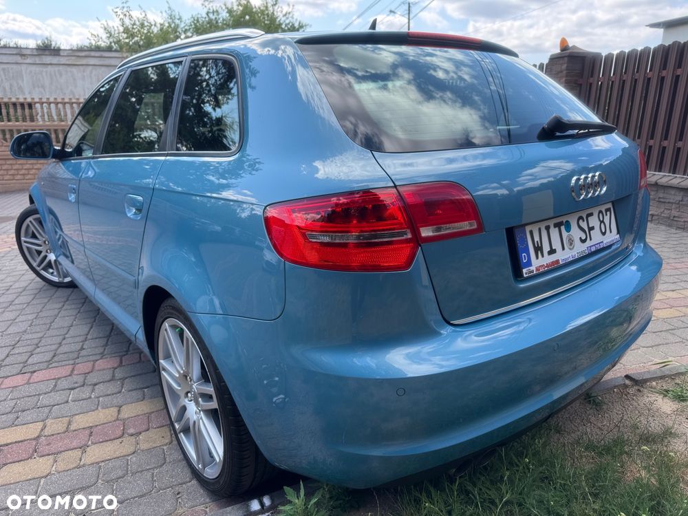 Audi A3 Sportback 2.0 TDI DPF S line Sportpaket - 4