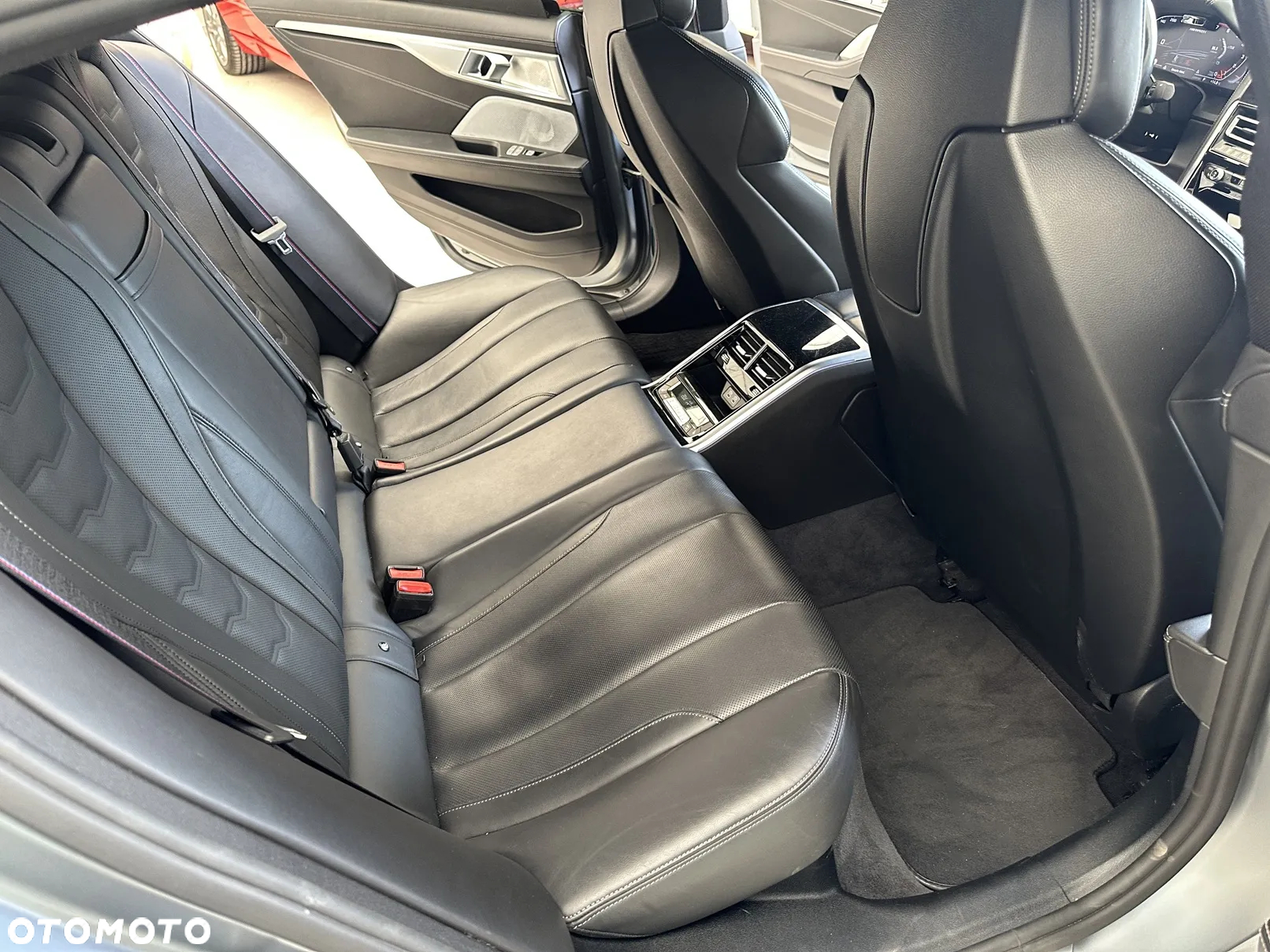 BMW Seria 8 M850i xDrive - 8