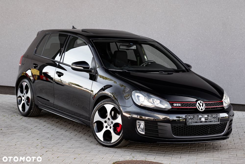 Volkswagen Golf 2.0 GTI - 2