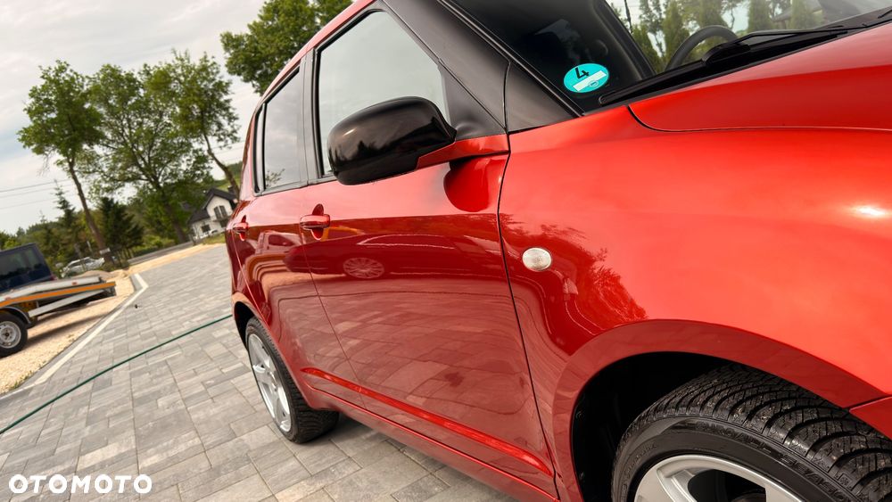 Suzuki Swift 1.3 Limited 25 - 15