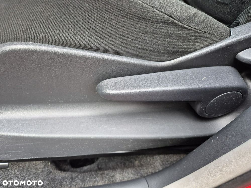 Toyota Yaris - 28