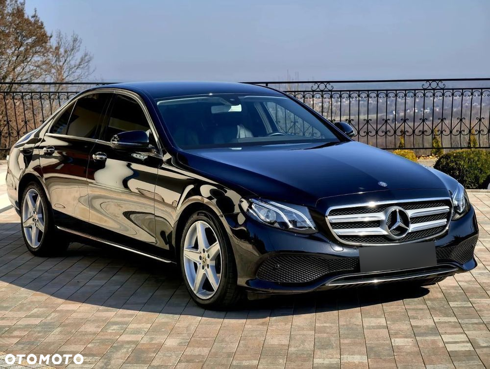 Mercedes-Benz Klasa E 220 d 9G-TRONIC - 4