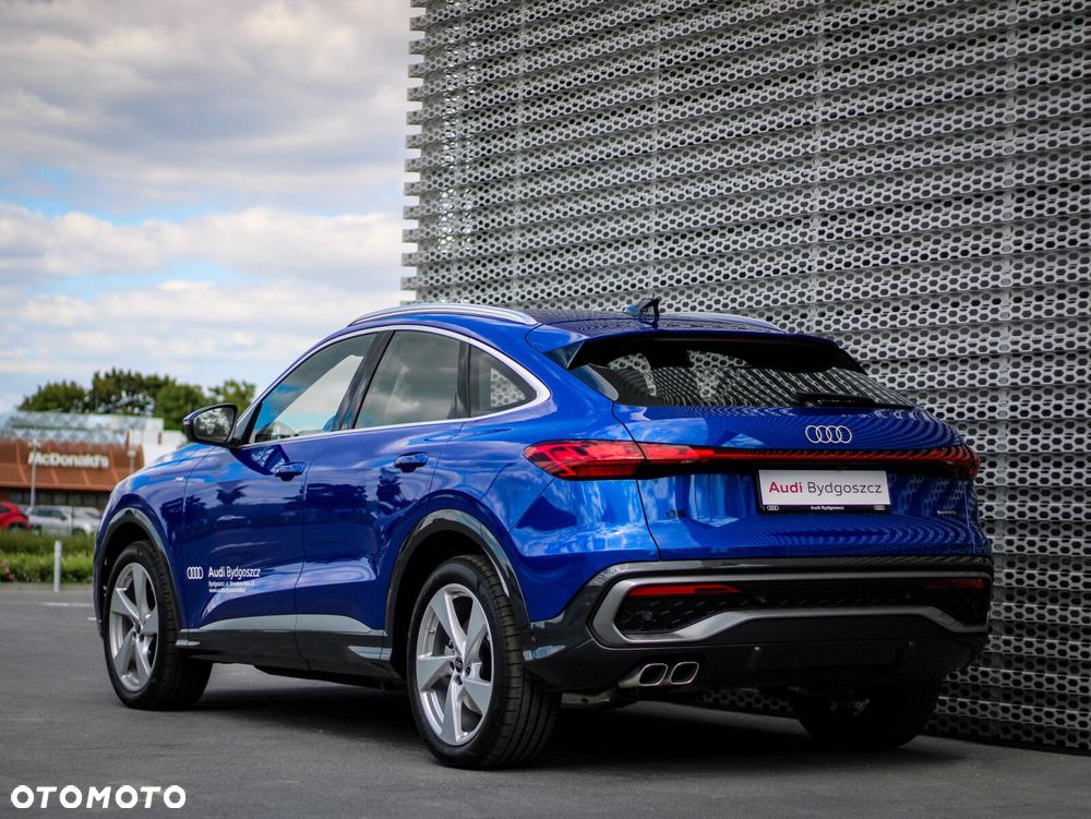 Audi Q5 Sportback - 4