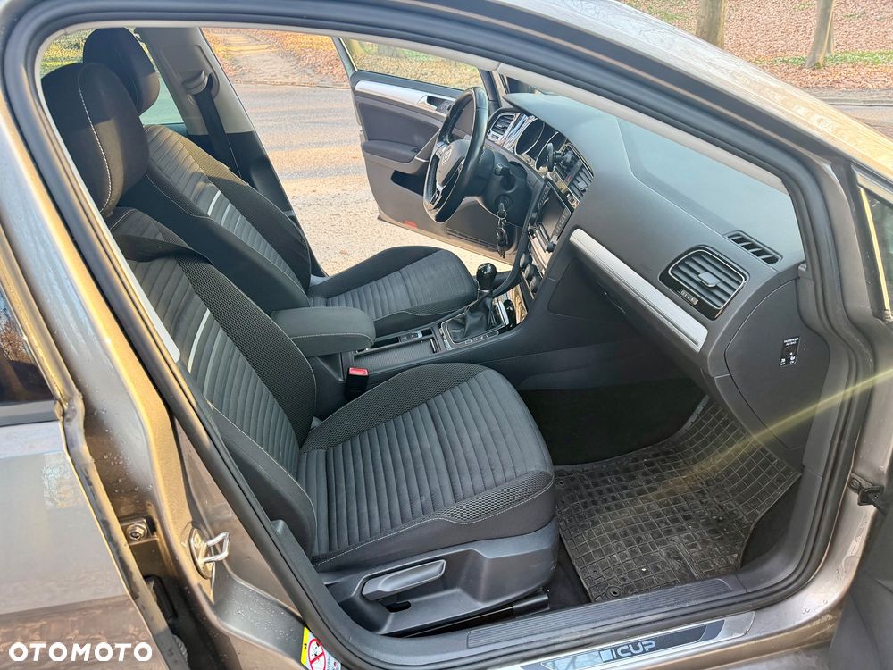 Volkswagen Golf 1.4 TSI BlueMotion Technology Cup - 13