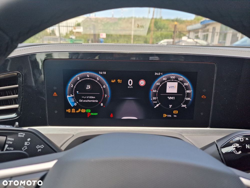 Volkswagen Passat - 17