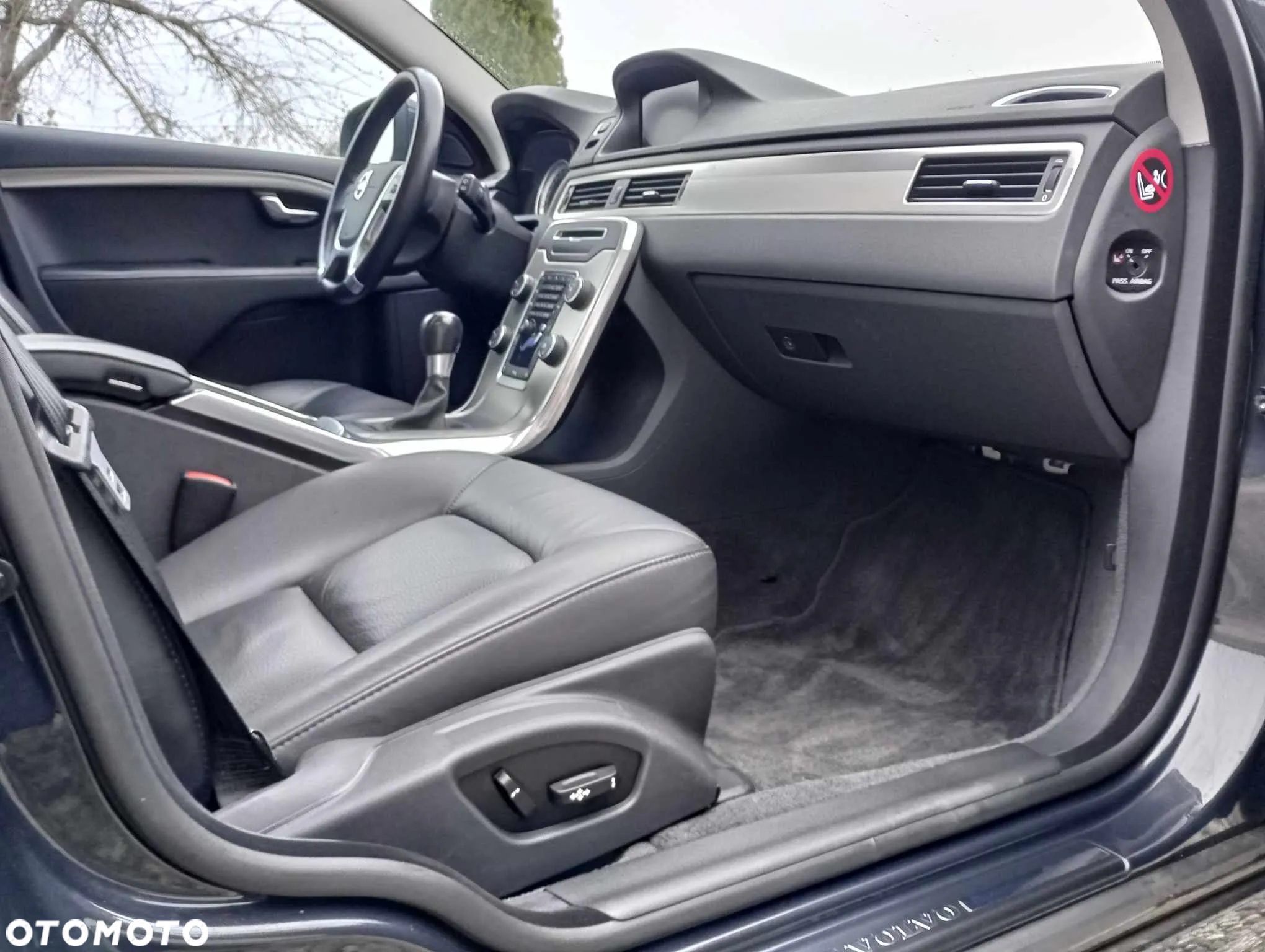Volvo V70 D3 Summum - 30