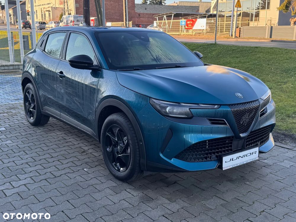 Alfa Romeo Junior 1.2 mHEV Ibrida eDCT