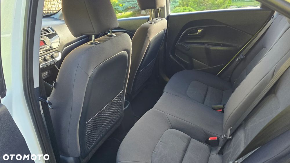 Kia Rio 1.2 Attract - 7