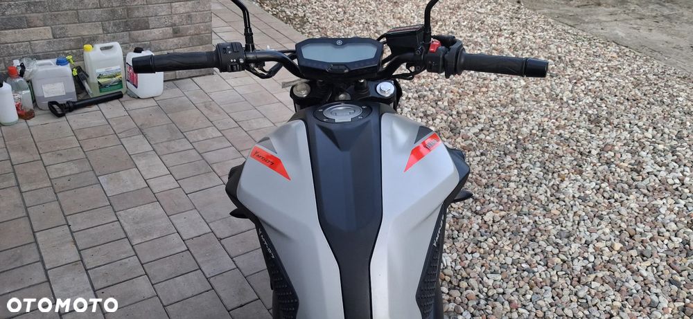 Yamaha MT - 36