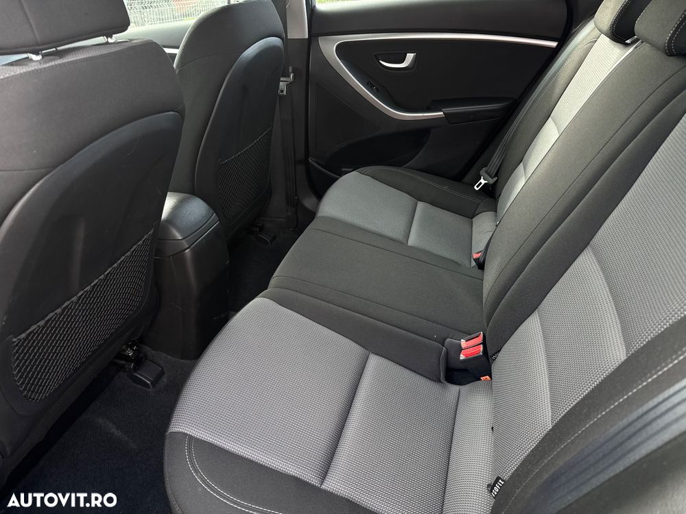 Hyundai i30 1.4 blue Classic - 13