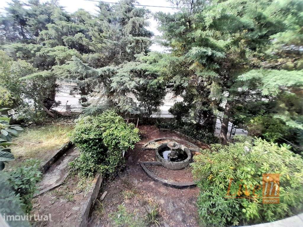 Moradia T6 Isolada no Centro de Mafra - Grande imagem: 2/23