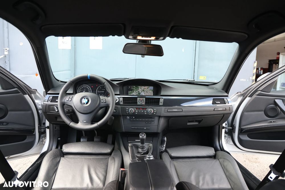 BMW Seria 3 320d - 10