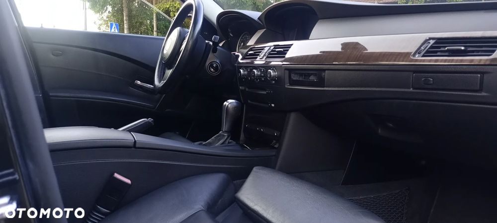 BMW Seria 5 - 22