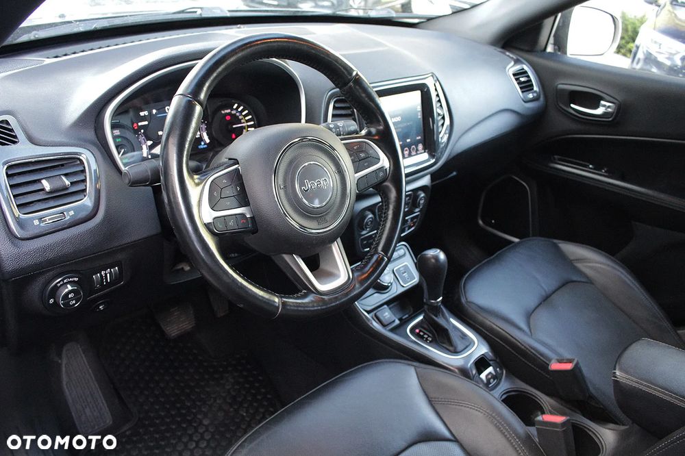 Jeep Compass - 19