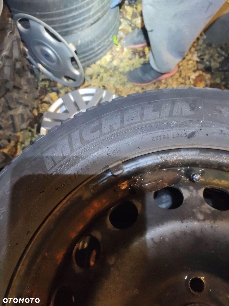 KOŁA ZIMOWE FELGI FORD TRANSIT CONNECT 5x108 205/60 R16 MICHELIN ALPIN 5 - 5
