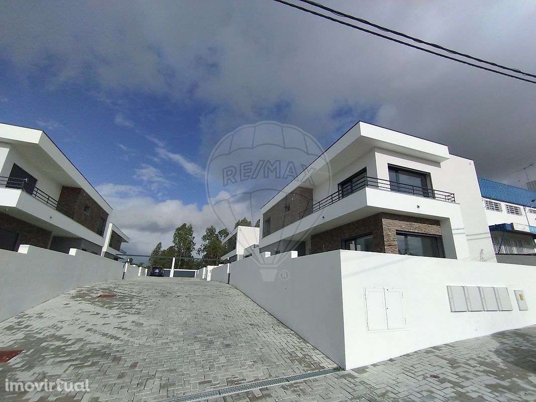 Moradia T4 para arrendamento - Grande imagem: 5/45