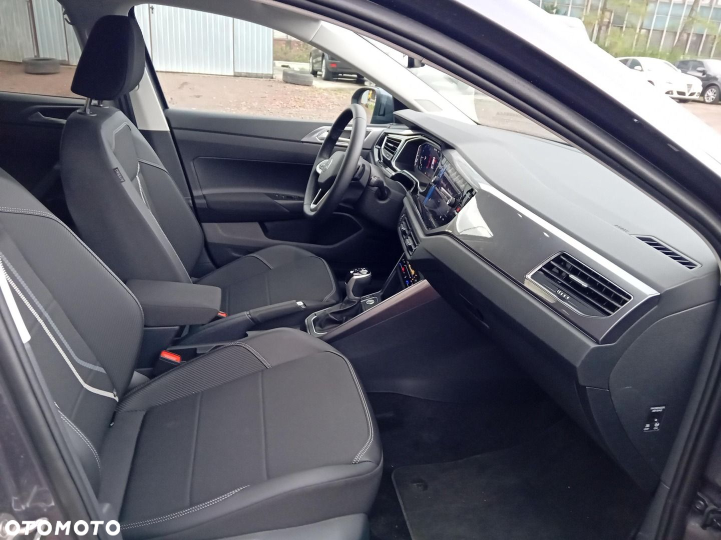 Volkswagen Taigo 1.0 TSI Style DSG - 12