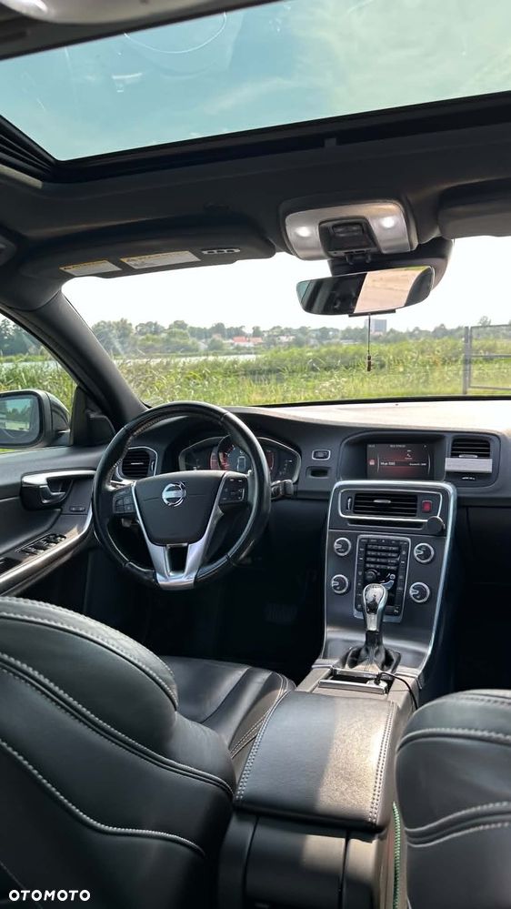 Volvo S60 T6 AWD Geartronic Summum - 11