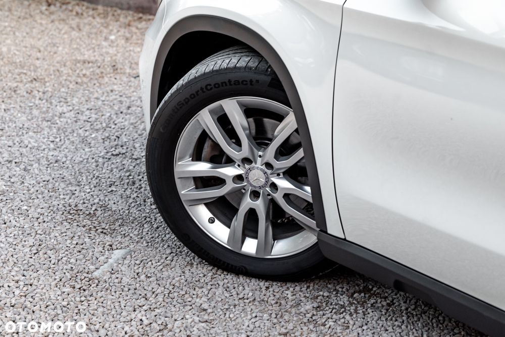 Mercedes-Benz GLA 250 4-Matic - 11