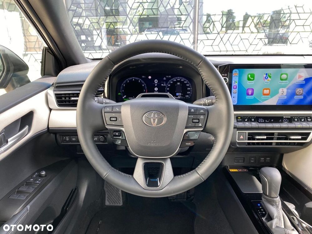 Toyota Camry - 14