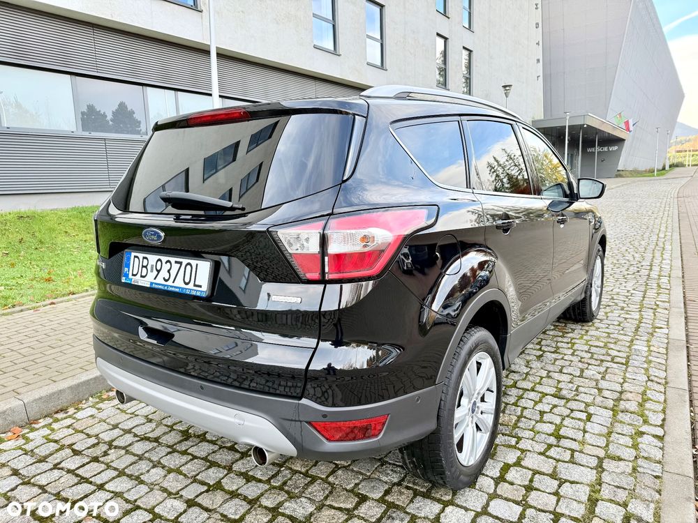 Ford Kuga 1.5 EcoBoost 2x4 Titanium - 5