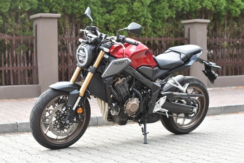 Honda CB - 23