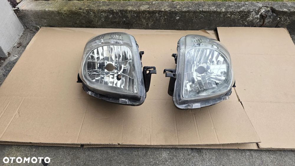 Toyota Yaris II 06-08 Lampa Przednia L+R Komplet Oryginał Europa - 2