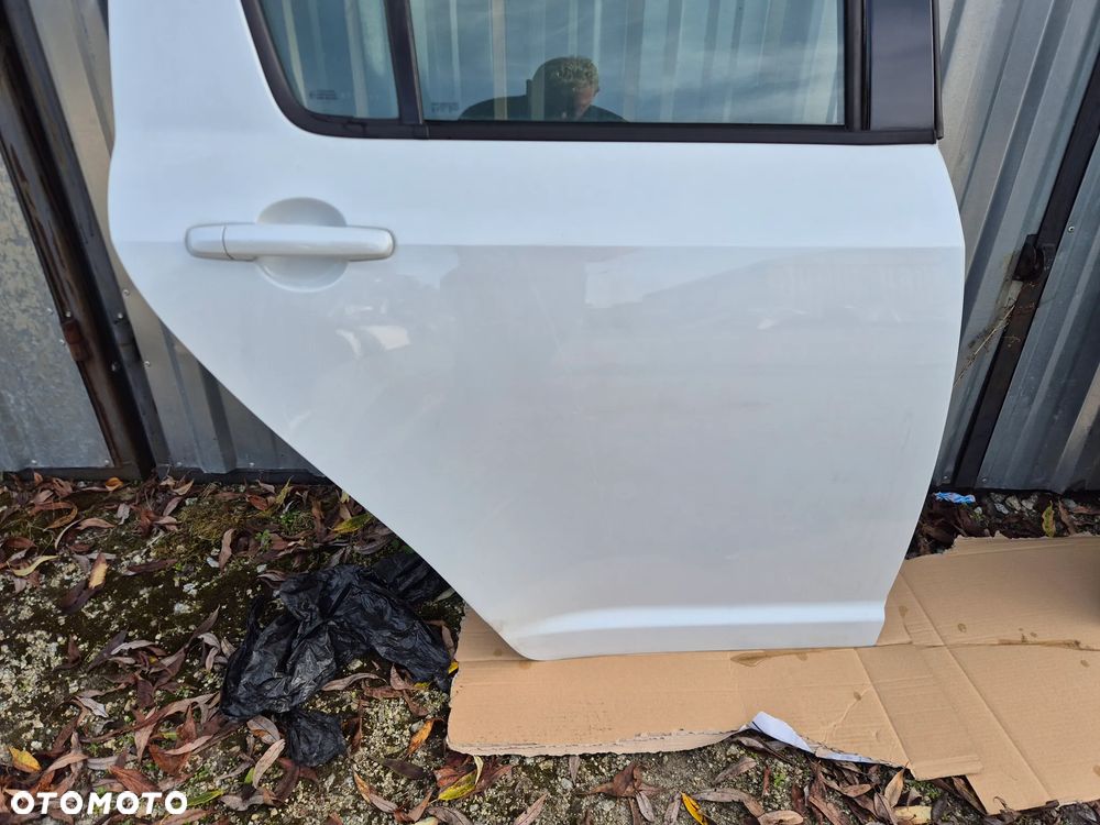 DRZWI PRAWY TYŁ SUZUKI SWIFT IV 04-10ROK - 3