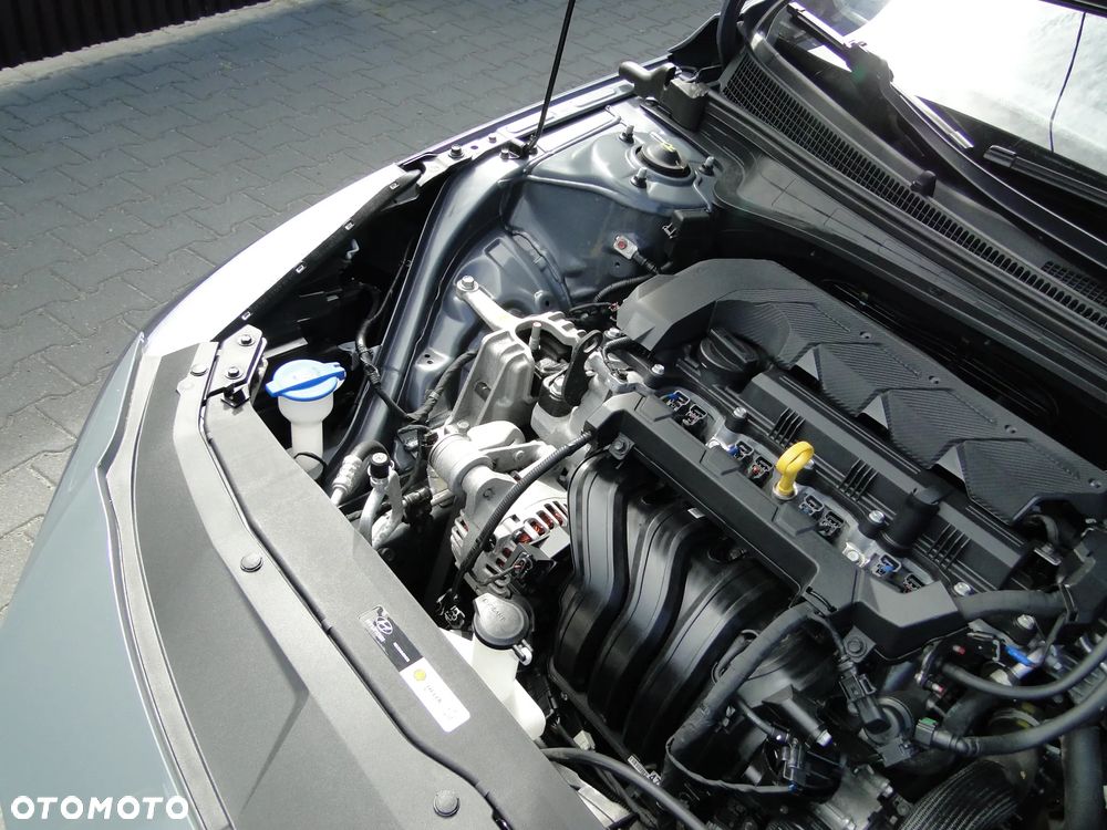 Hyundai Elantra 1.6 Smart CVT - 35