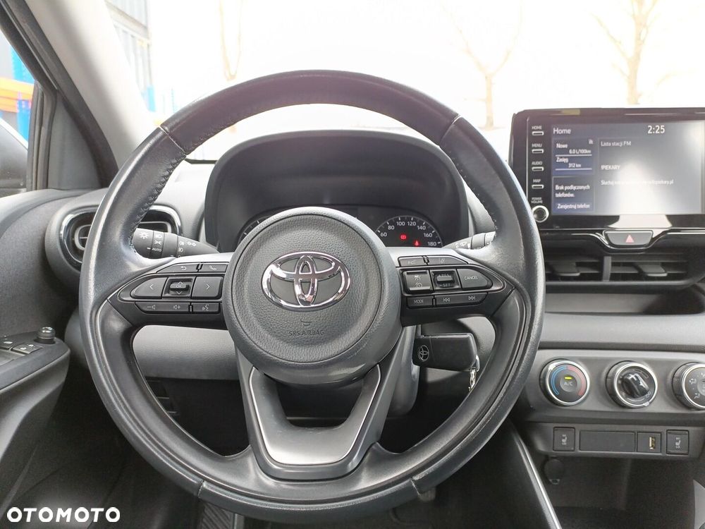 Toyota Yaris - 16