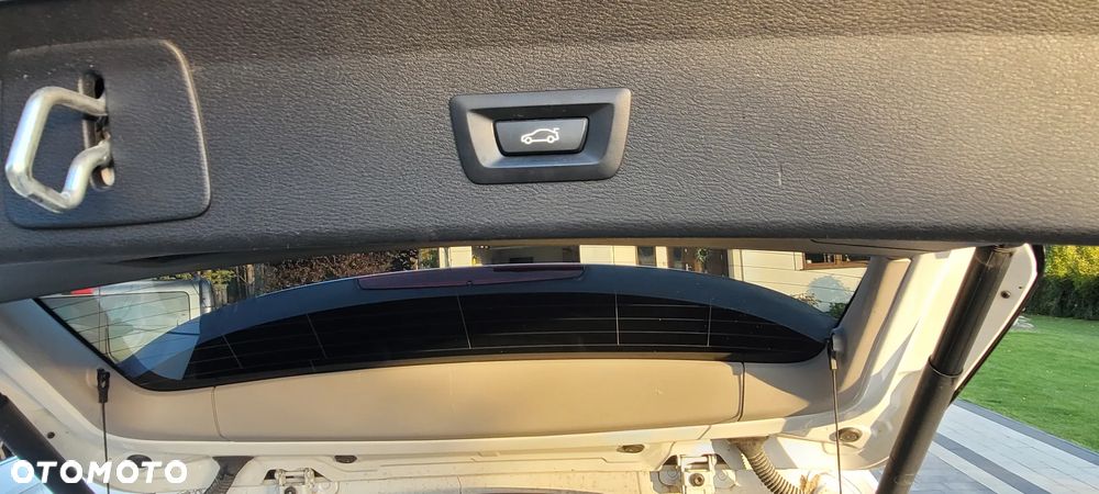 BMW X1 sDrive18d Sport Line - 16
