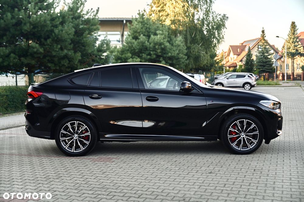 BMW X6 xDrive40d mHEV - 18