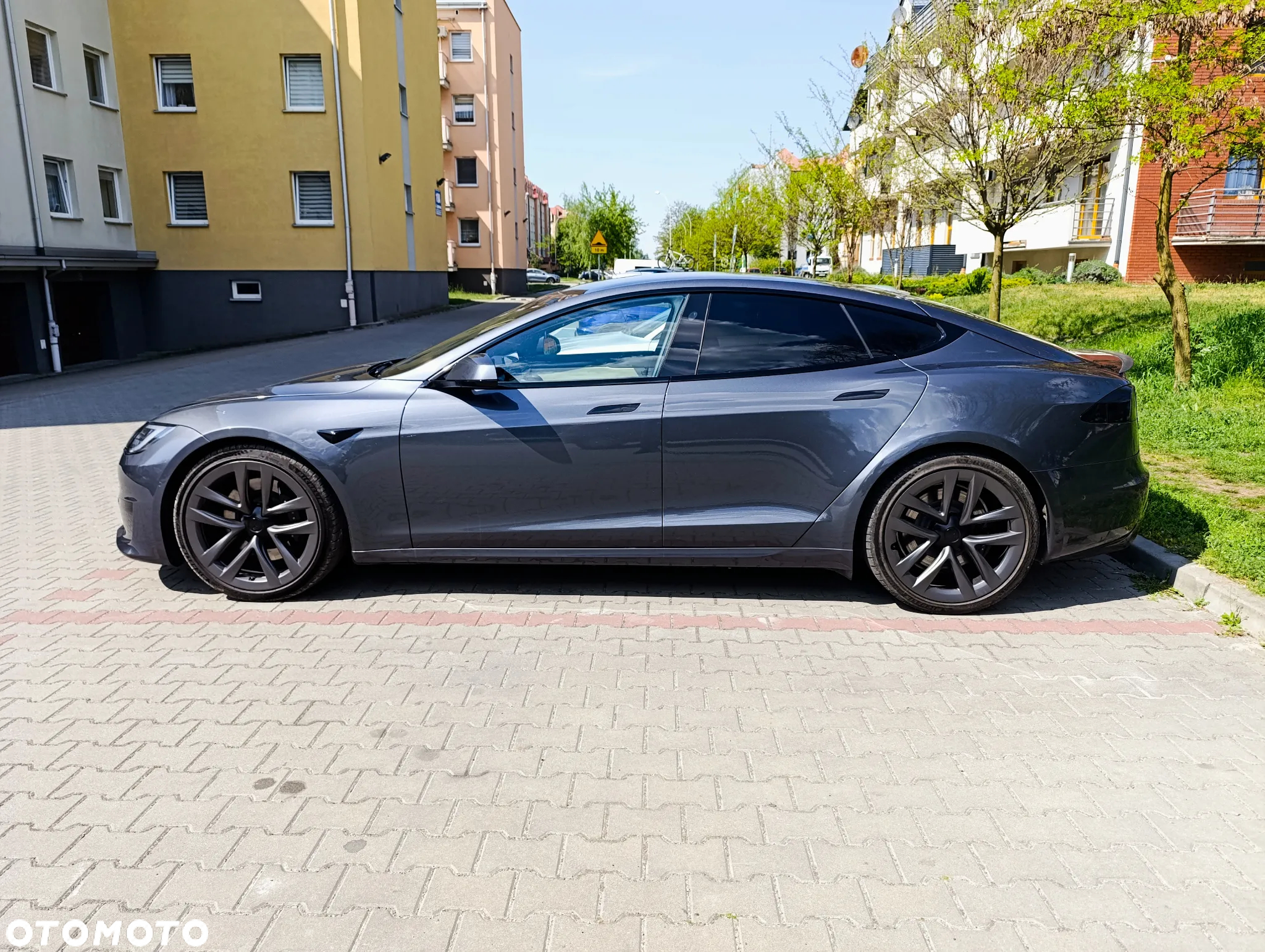 Tesla Model S Plaid - 7