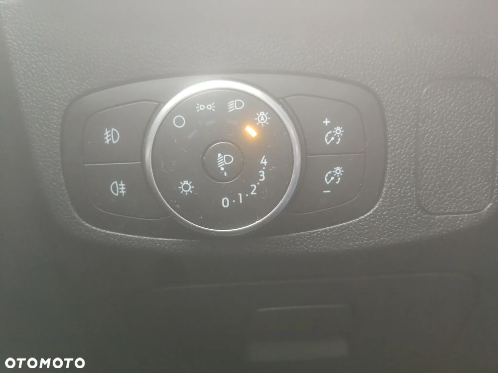 Ford Focus 1.5 EcoBoost Trend ASS - 14