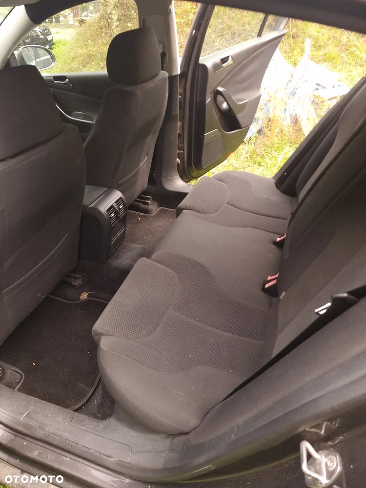 Volkswagen Passat - 5