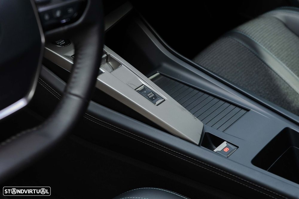 Peugeot 308 SW 1.6 Hybrid Allure Pack e-EAT8 - 18