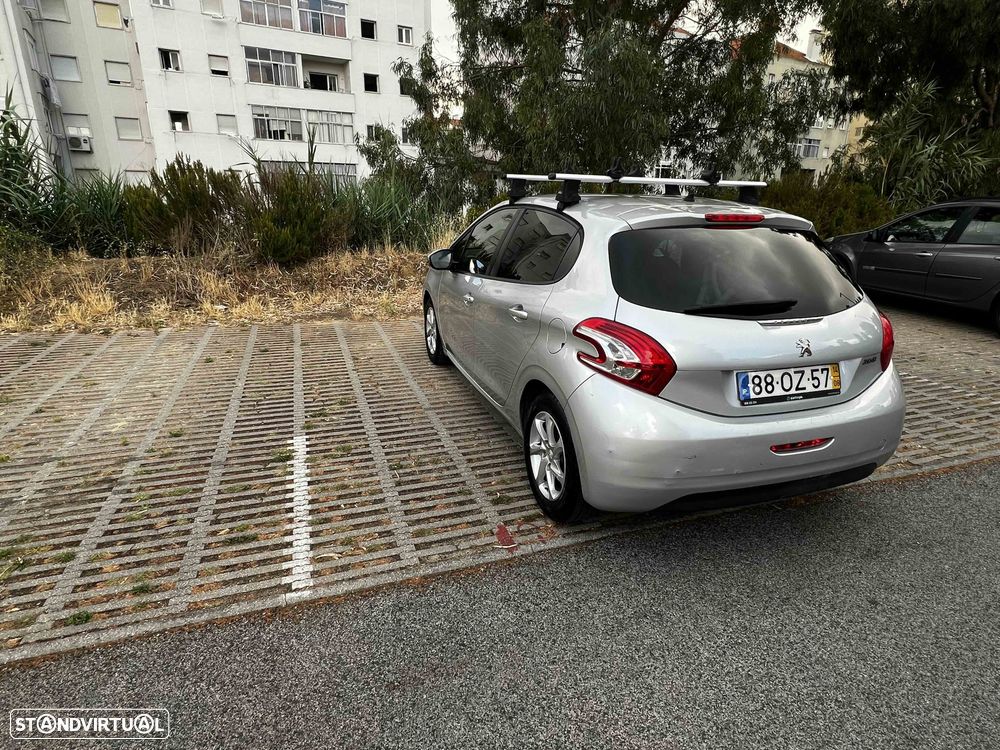 Peugeot 208 1.2 VTi Active - 4