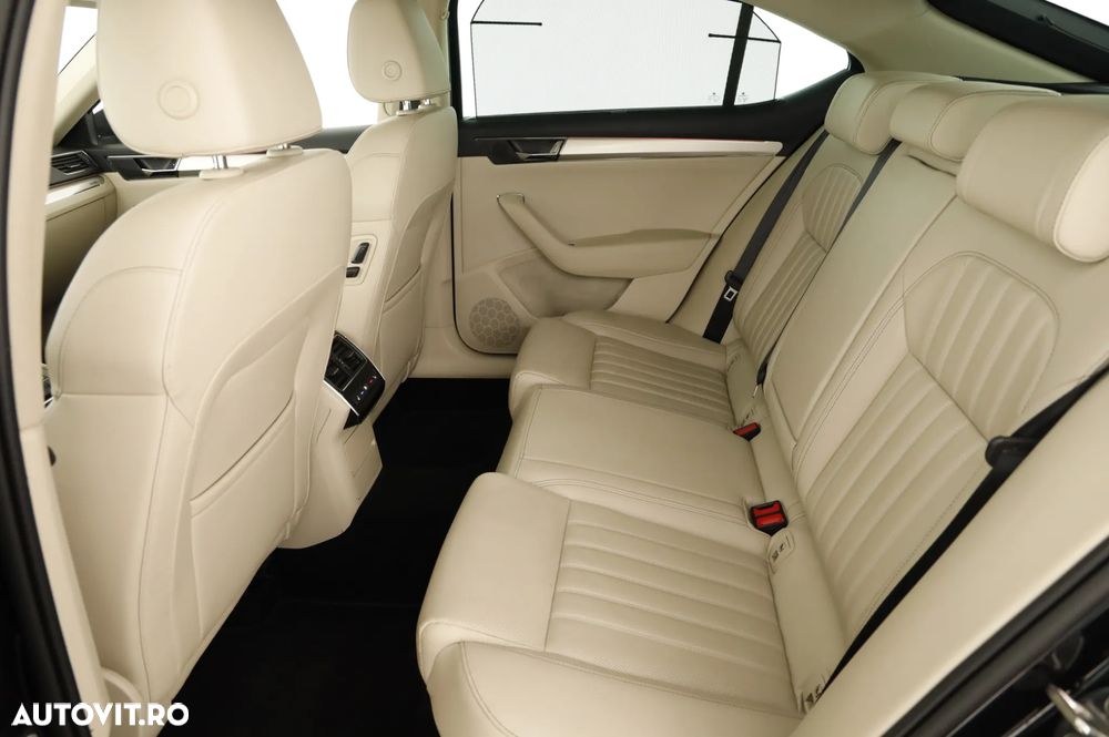 Skoda Superb 2.0 TDI 4X4 DSG Laurin & Klement - 11