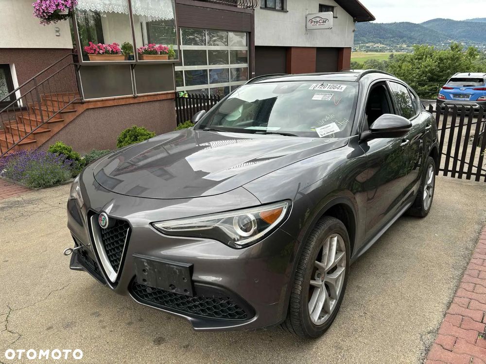 Alfa Romeo Stelvio 2.0 Turbo 16V AT8-Q4 Veloce Ti - 1