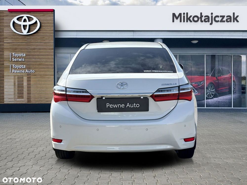 Toyota Corolla 1.6 Prestige EU6 - 9