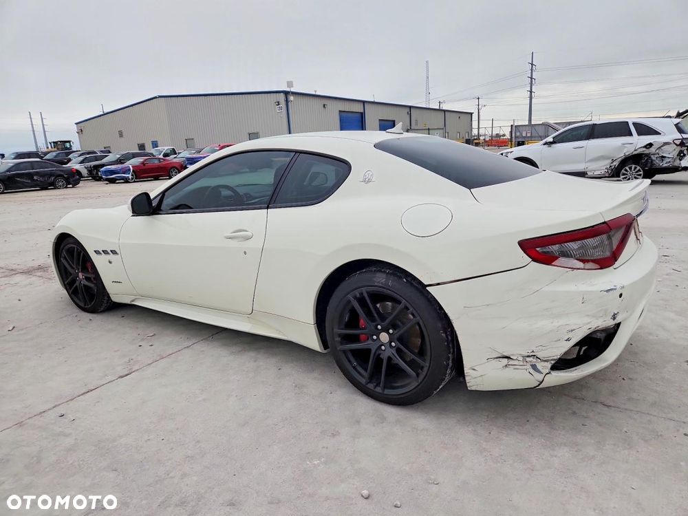 Maserati GranTurismo S - 2