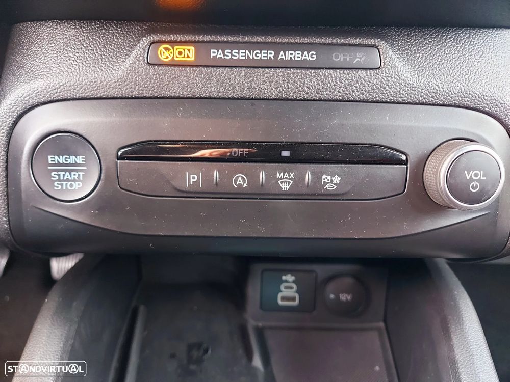 Ford Focus SW 1.0 EcoBoost ST-Line X - 32