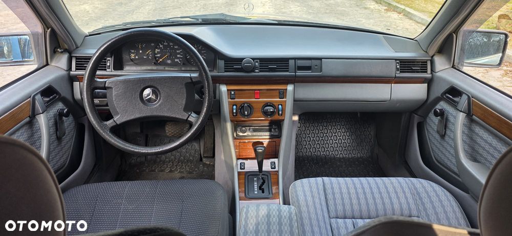 Mercedes-Benz W124 (1984-1993) - 8