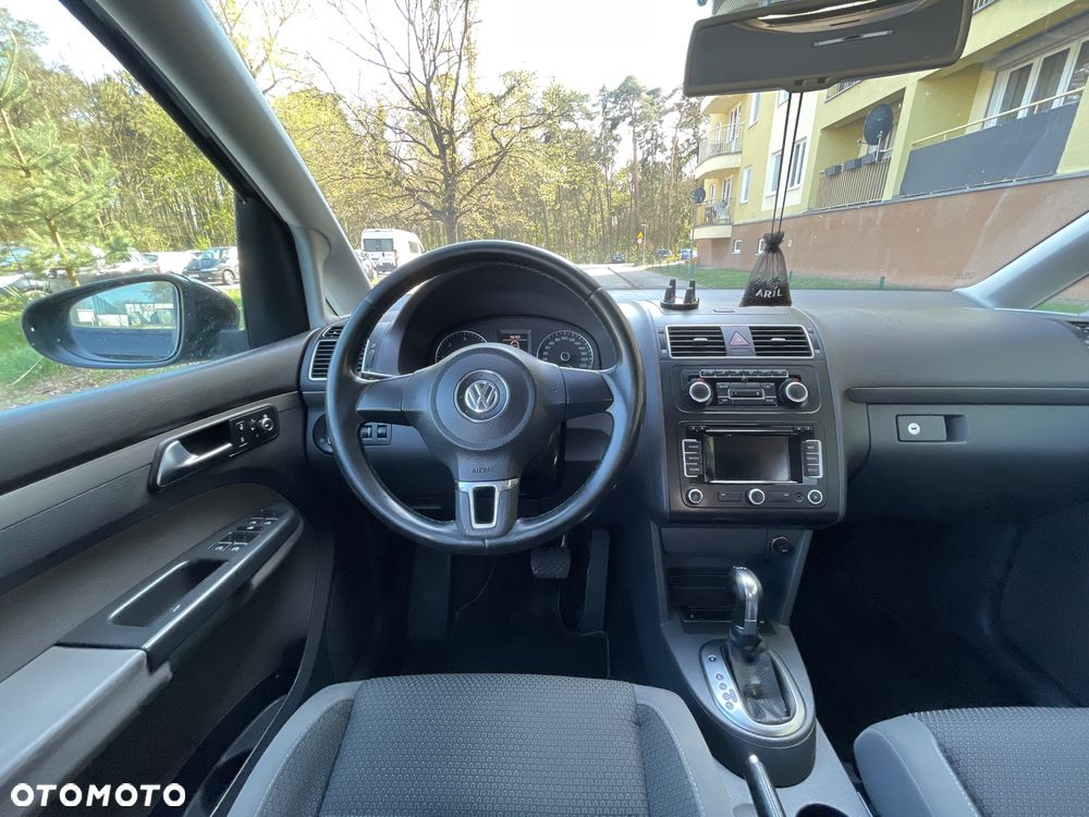 Volkswagen Touran 2.0 TDI DPF Highline DSG - 19