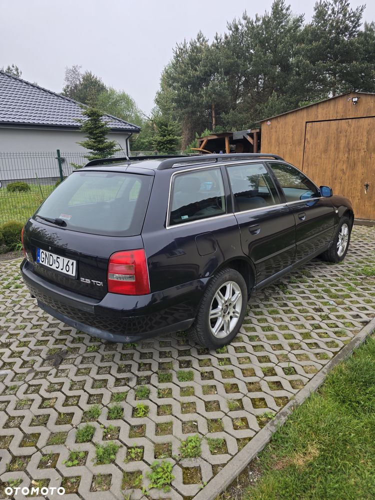 Audi A4 Avant 2.5 TDI - 6