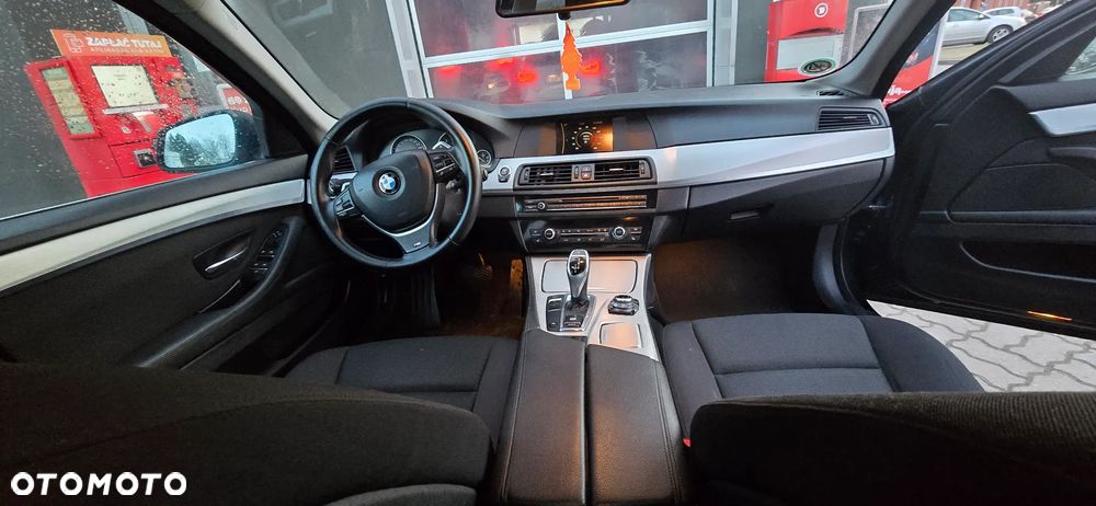 BMW Seria 5 520d - 16