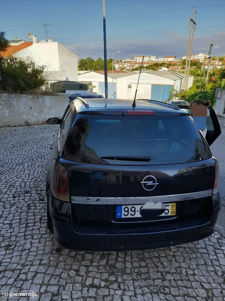 Opel Astra Caravan 1.9 CDTi Cosmo - 2