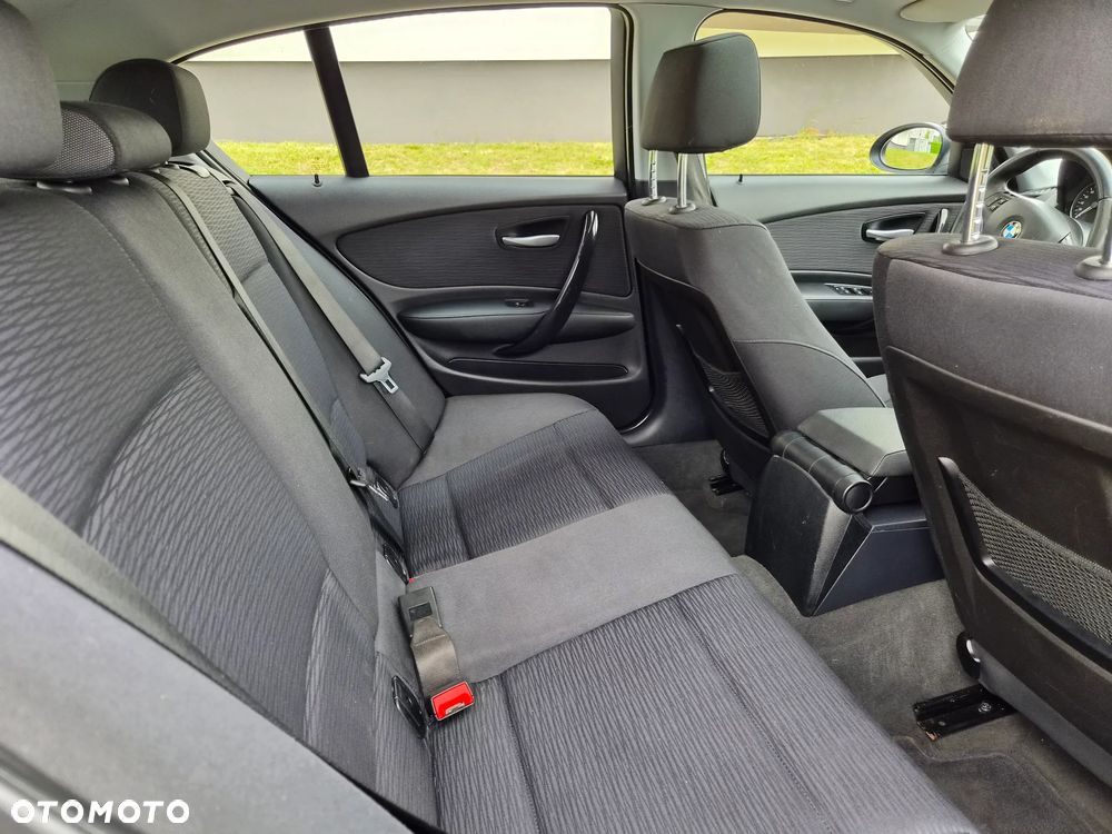 BMW Seria 1 - 26