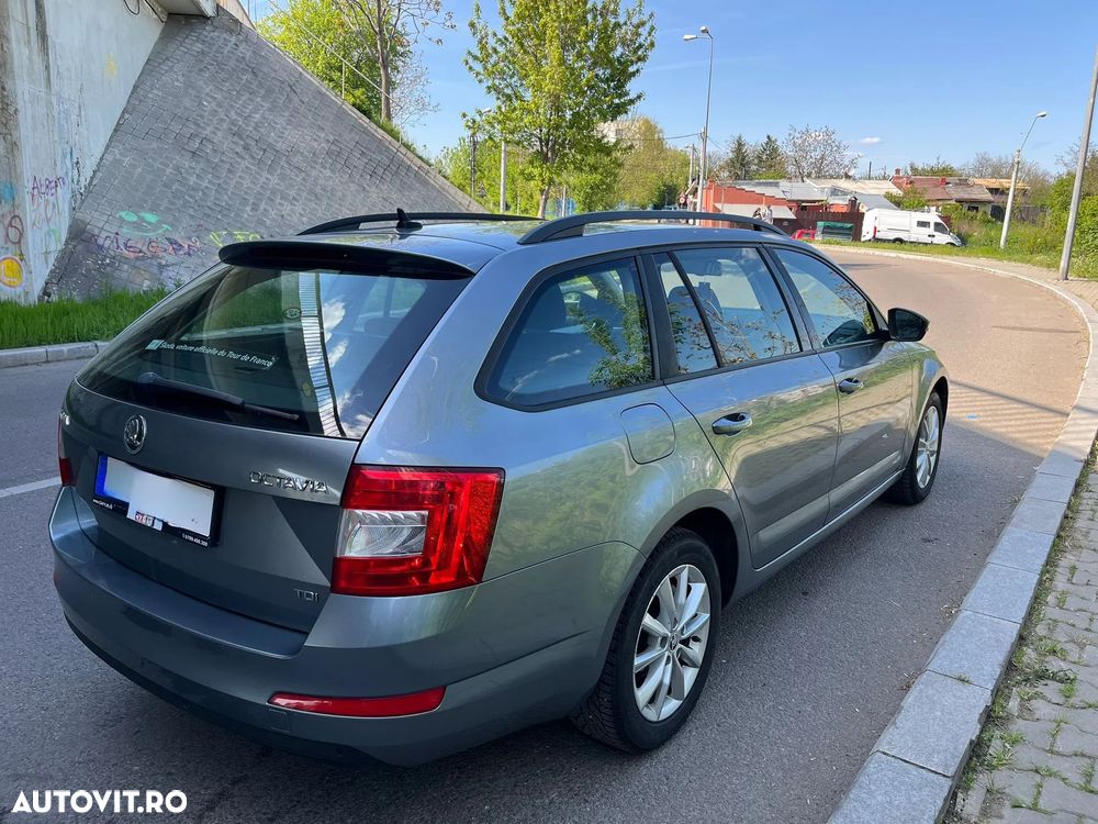 Skoda Octavia 1.6 TDI DPF Ambition - 7